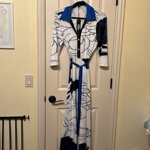 Great dress NWT !  Never worn.  Size large.  3/4 sleeve.